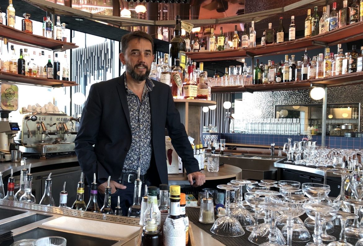 YO ? Vieille canaille de salle : 32 ans / Joseph Pinsault, Rostang Père et Filles