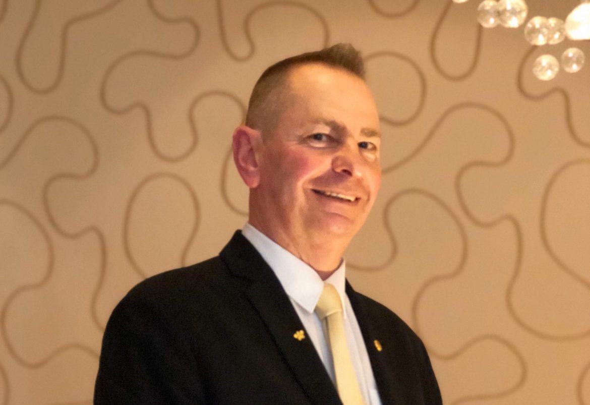 YO ? Vieille canaille de salle : 35 ans / Laurent Courcelles, Grand Hôtel du Lion d’Or à Romorantin