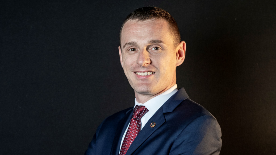 YO ? Thomas Fefin rejoint l&rsquo;École Hôtelière de Lausanne