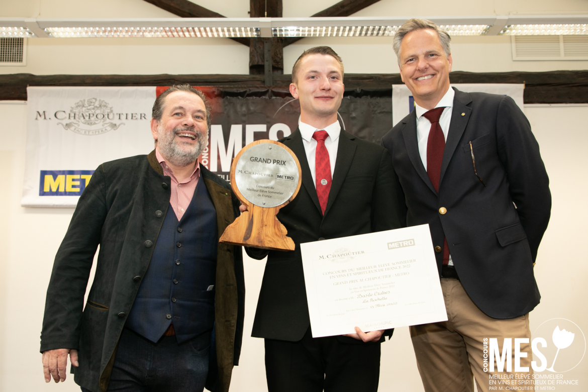 YO ? Basile Crahes, gagnant de la 29ème édition du concours du Meilleur élève sommelier en vins et spiritueux de France !
