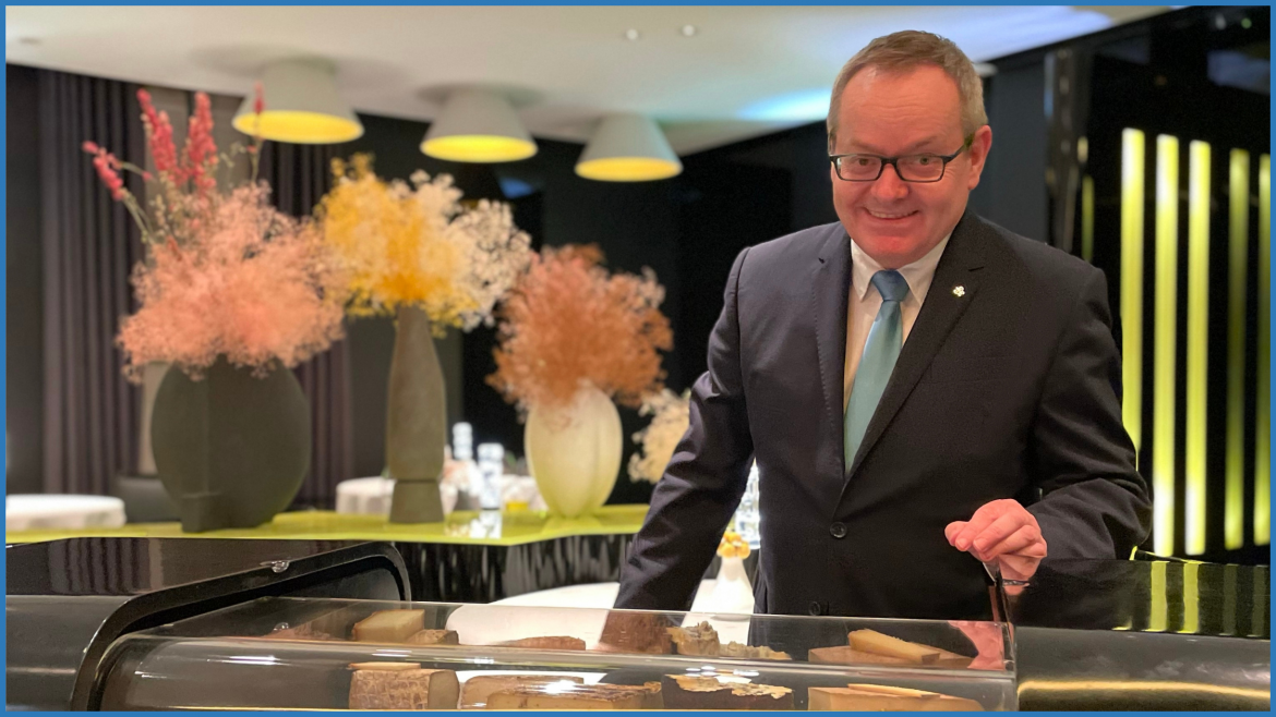 YO ? Vieille canaille de salle : 31 ans / Philippe Vuillame, La Pyramide à Vienne